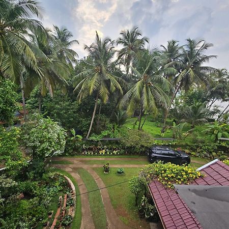 Maleyam Homestay Riverside Kozhikode Luaran gambar