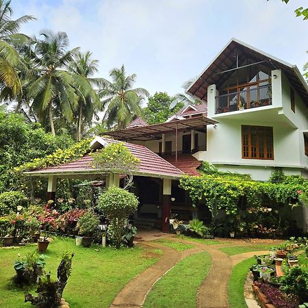 Maleyam Homestay Riverside Kozhikode Luaran gambar