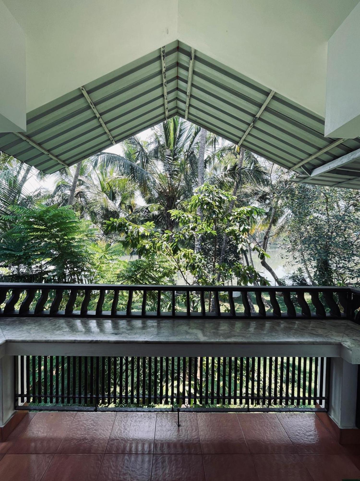 Maleyam Homestay Riverside Kozhikode Luaran gambar