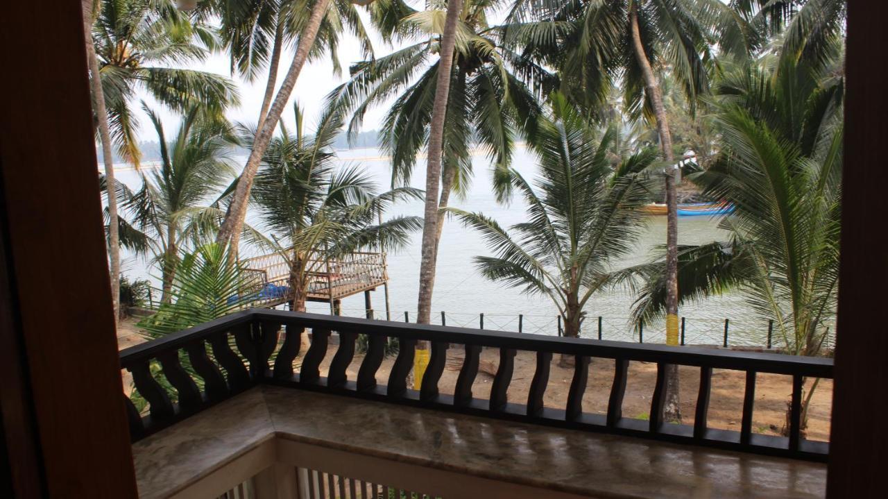 Maleyam Homestay Riverside Kozhikode Luaran gambar