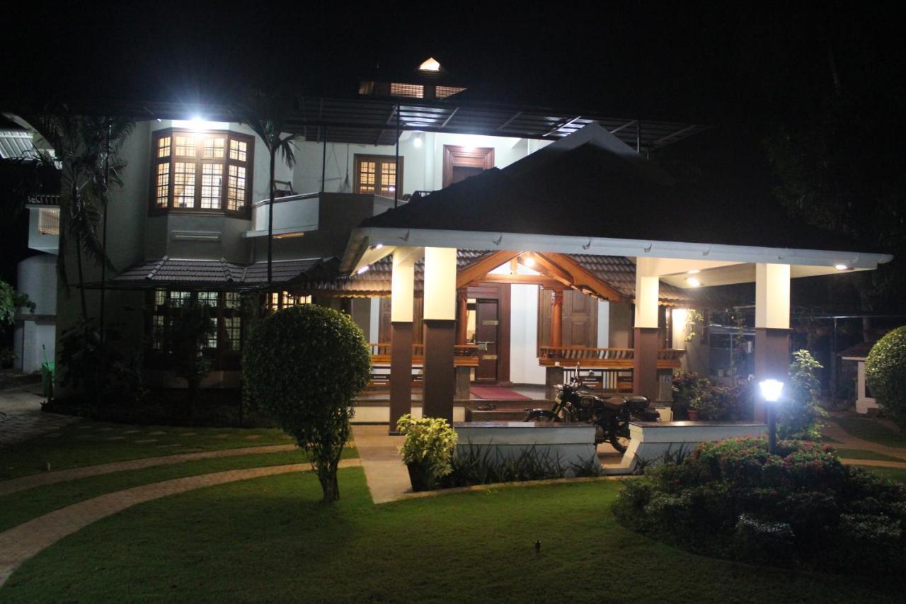 Maleyam Homestay Riverside Kozhikode Luaran gambar